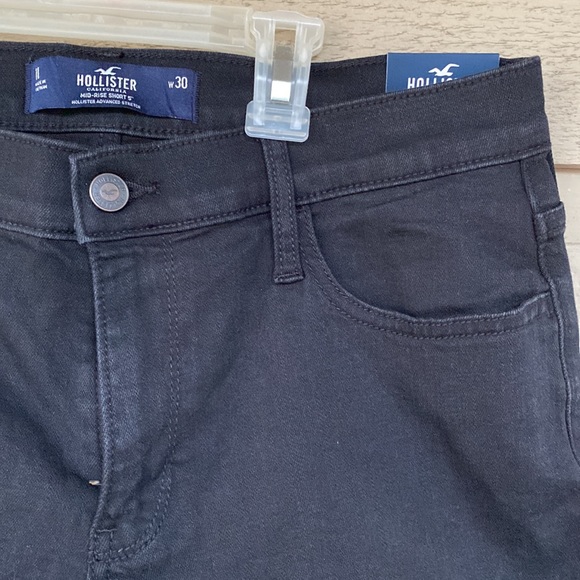 Hollister Size 11 Mid-Rise Short 5” - Picture 4 of 8